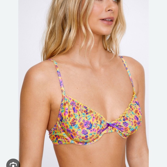 Nasty Gal Ditsy Fruit Print Underwire Bow Bikini Bra - Picture 1 of 4